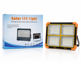 پروژکتور خورشیدی LED چهار پنل